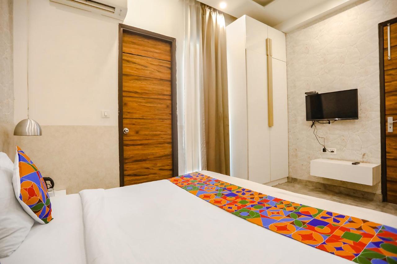 Fabhotel F9 Sector 19 ノイダ エクステリア 写真